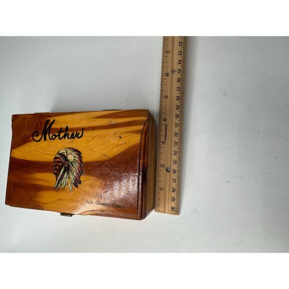 Vintage Cedar Wood Mother Keepsake Box Bala Ontario Canada Indian Chief Motif - Picture 12 of 16